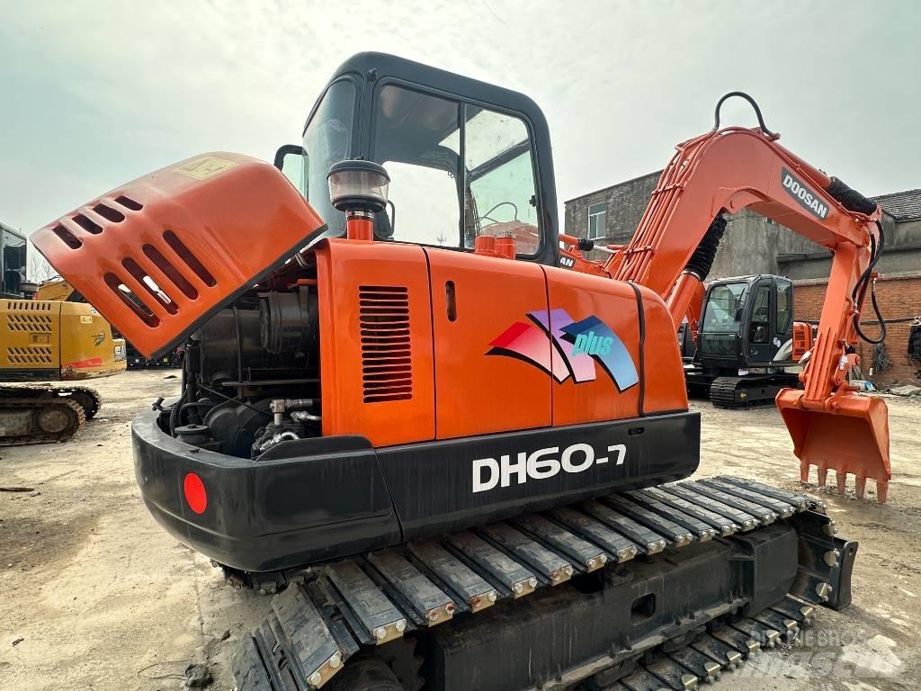Doosan DH 60 Mini excavators < 7t