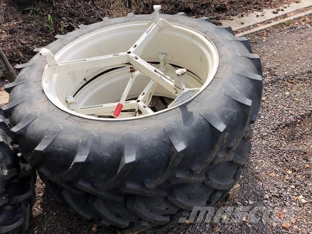 Pirelli 13.6 R38 Tyres, wheels and rims