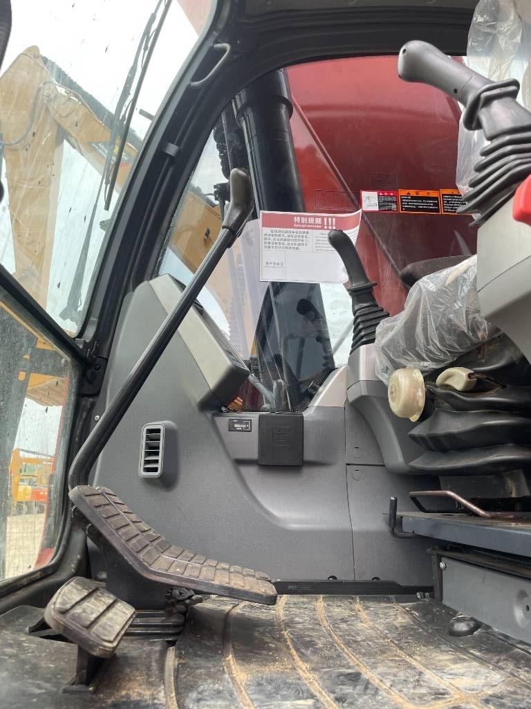 Doosan DX225LCA Crawler excavators