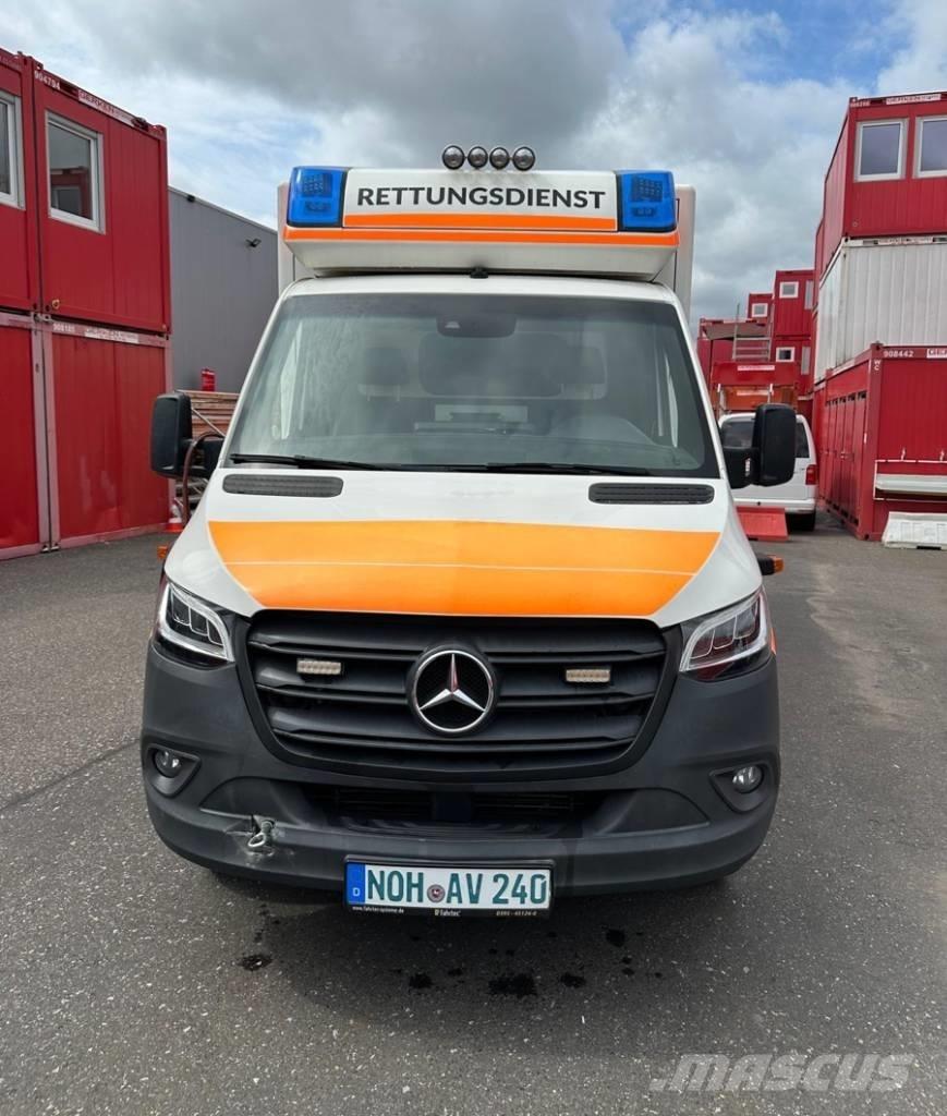Mercedes-Benz 1000 Emergency vehicles