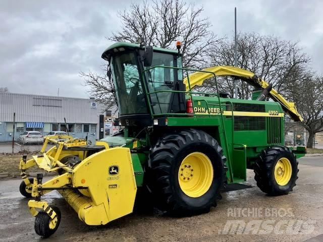 John Deere 6950 Self-propelled foragers