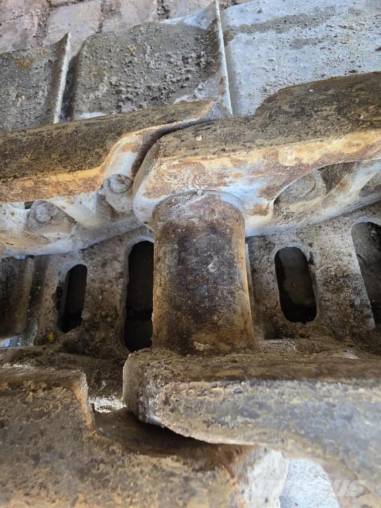 Komatsu PC210LC-8 Crawler excavators