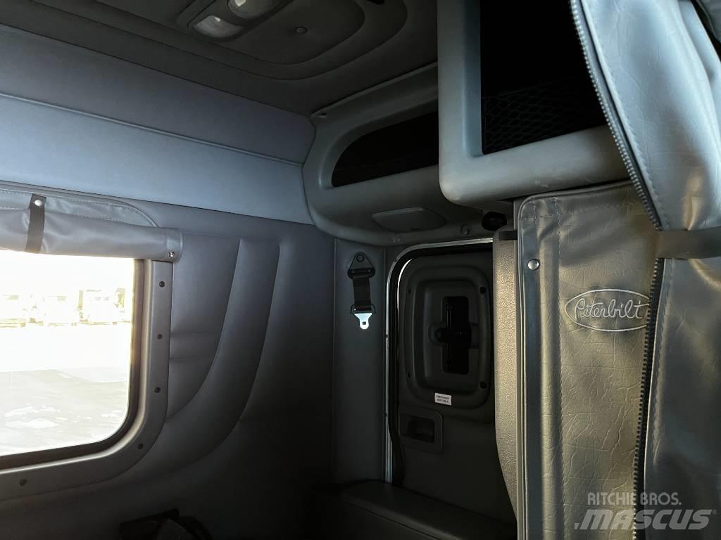 Peterbilt 389 Truck Tractor Units
