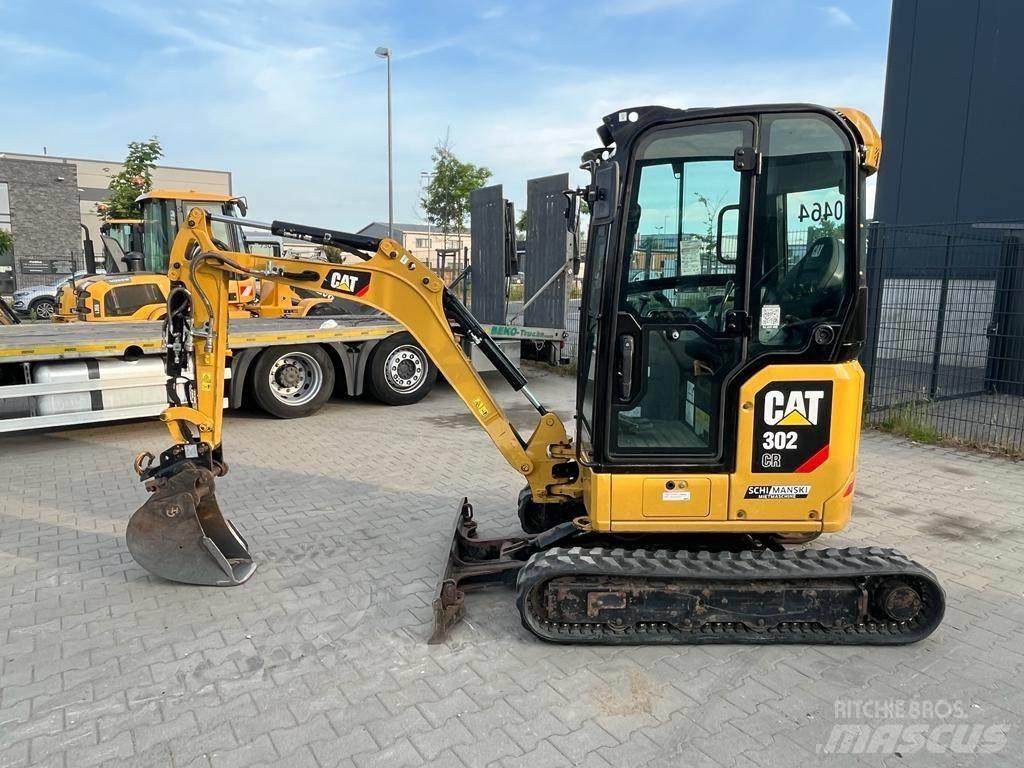 CAT 302 Mini excavators < 7t