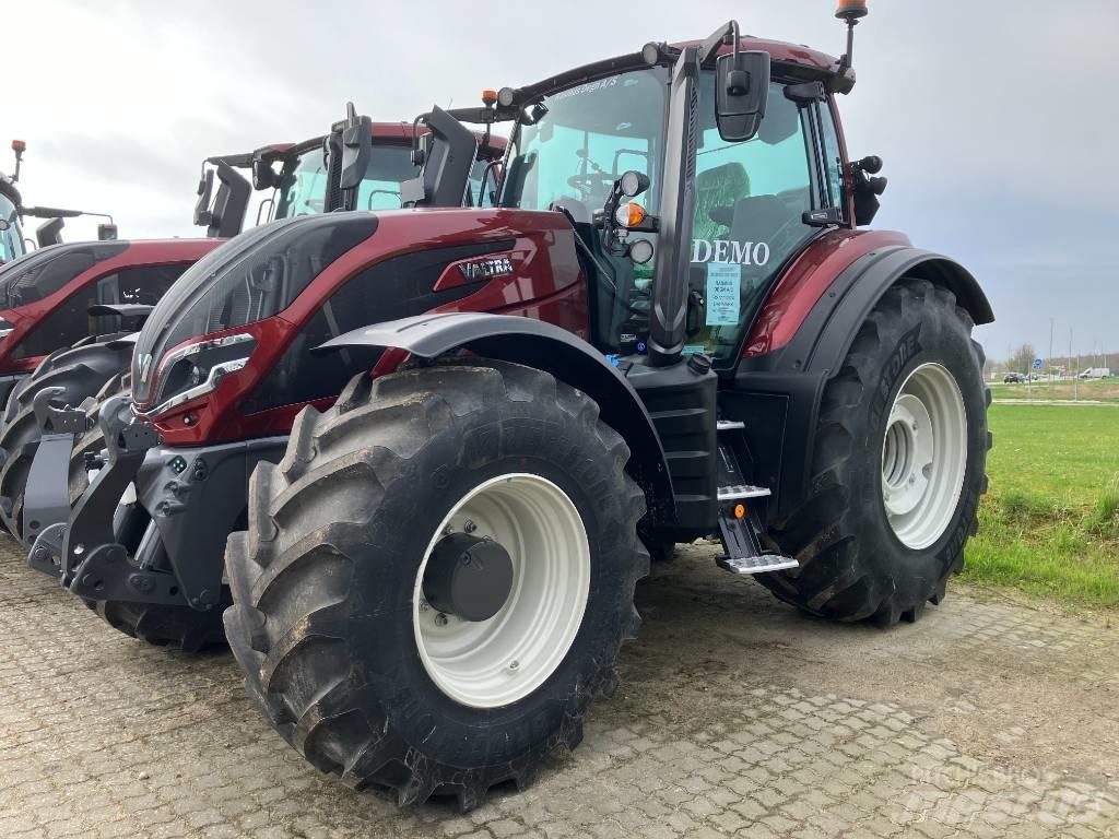 Valtra T 255 Versu Tractors