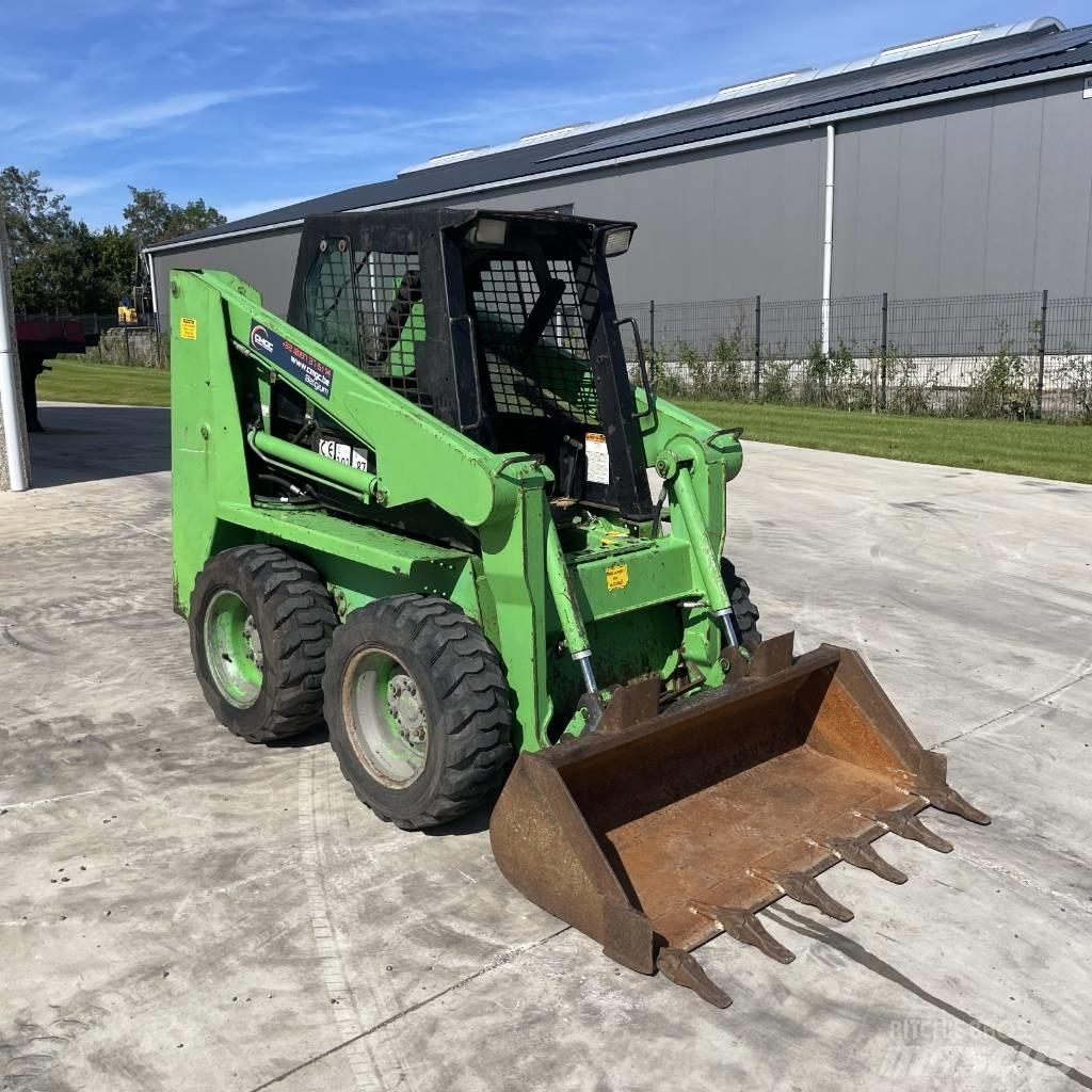 Gehl 3825 Skid steer loaders