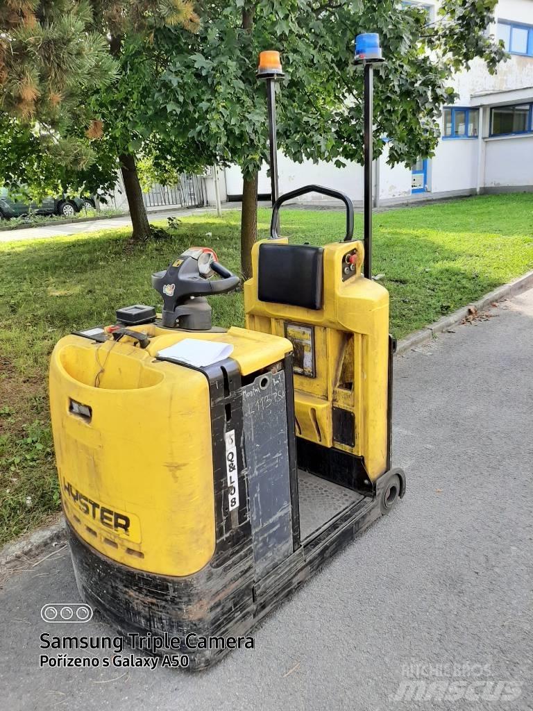 Hyster LO5.0T Towing truck