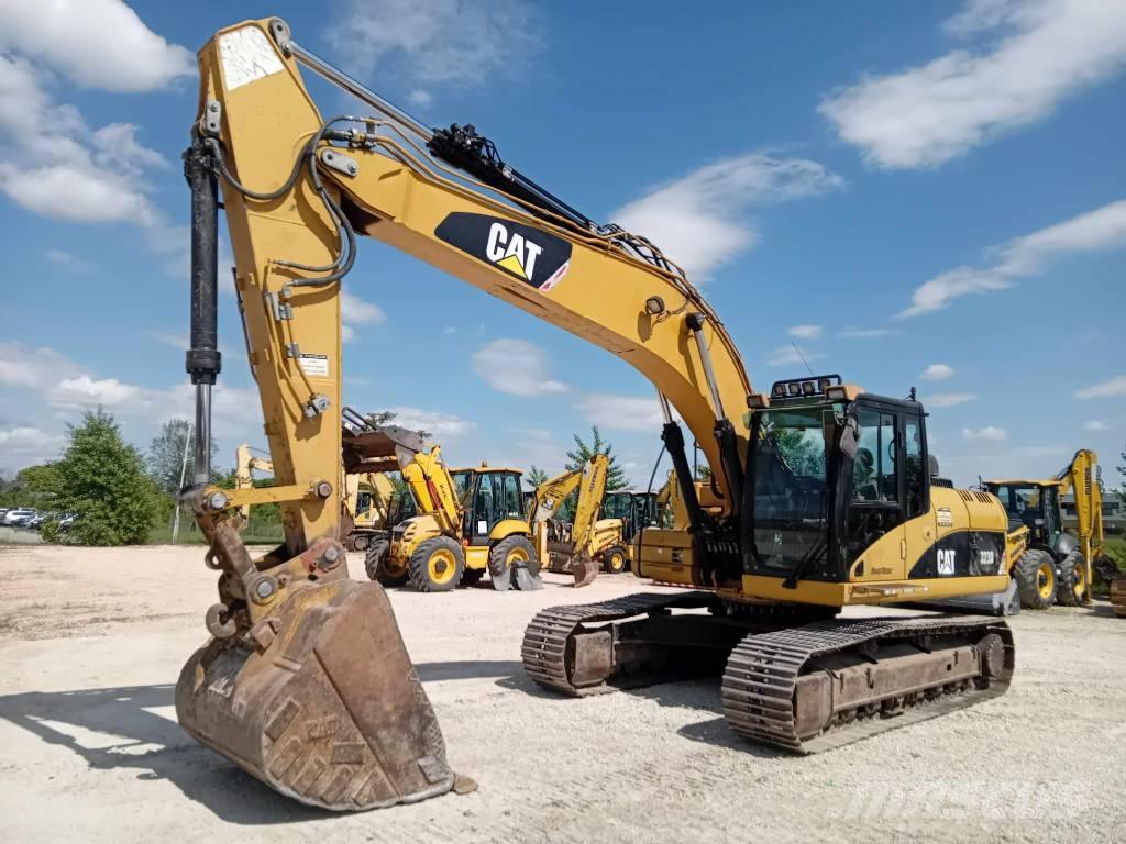 CAT 323 D L Crawler excavators