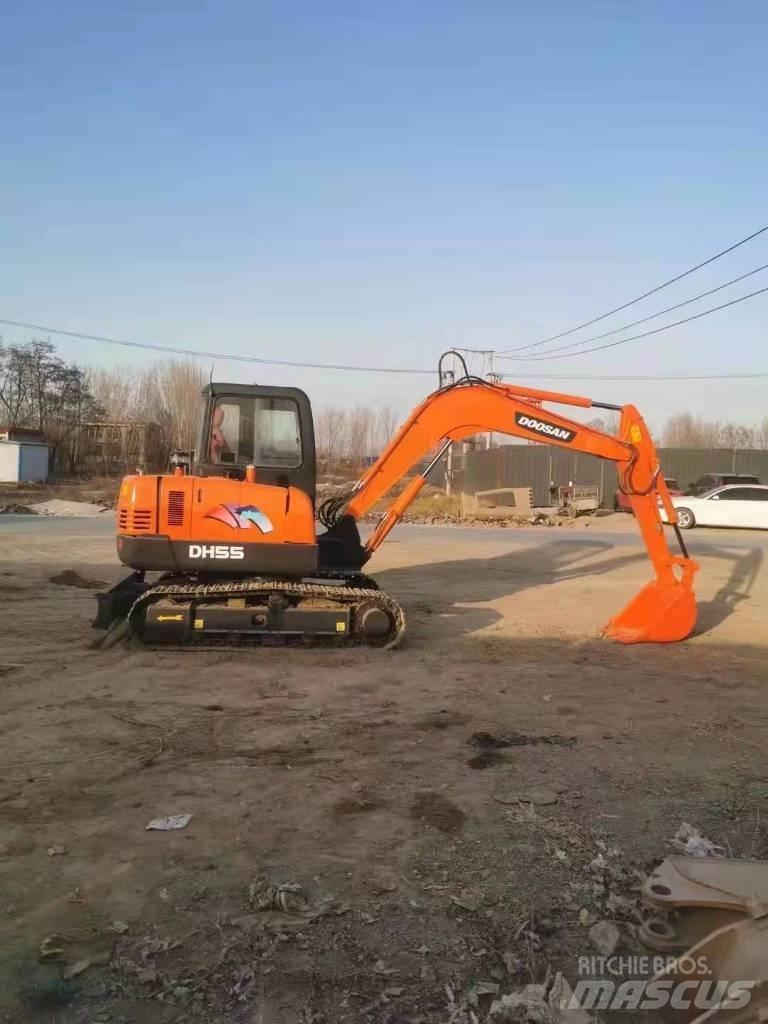 Doosan DH 55 Mini excavators < 7t