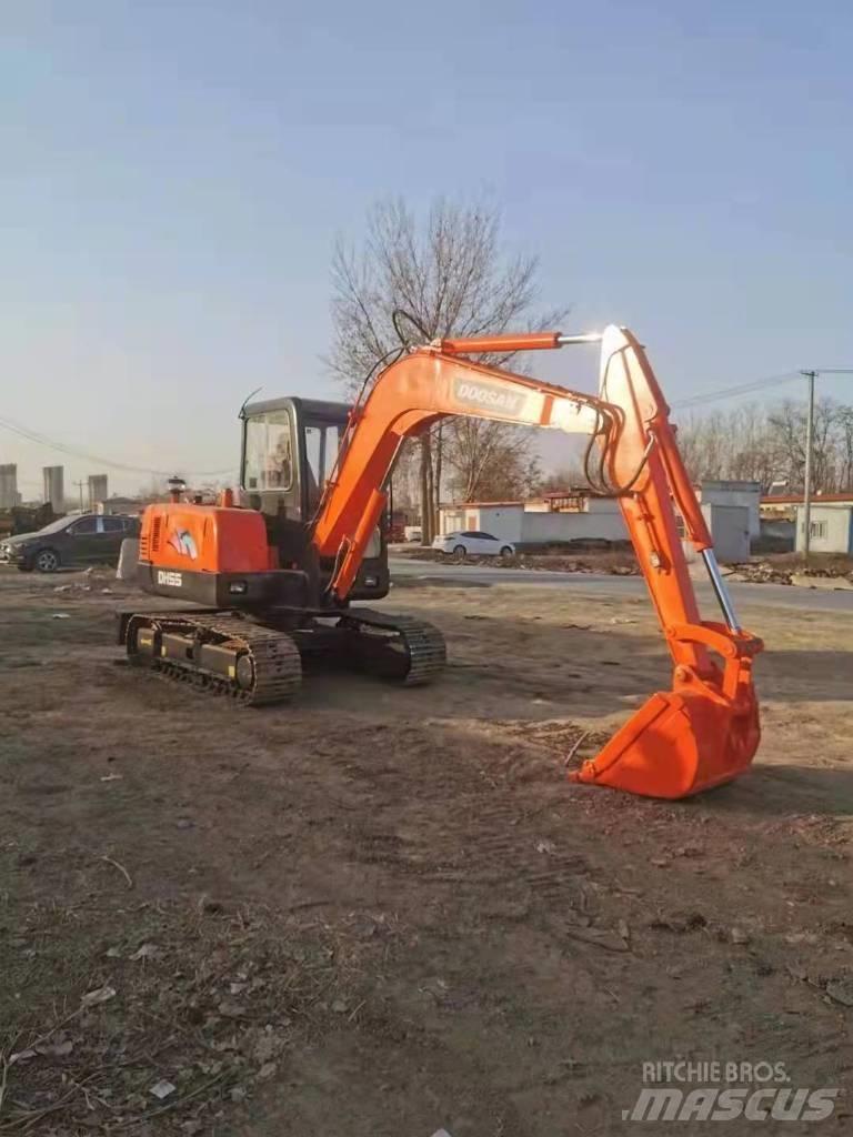 Doosan DH 55 Mini excavators < 7t