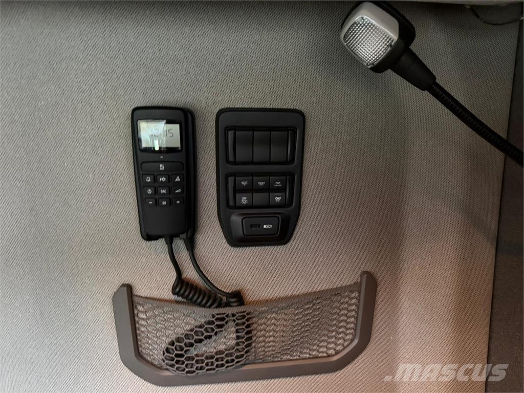 Scania R580 6x2 Truck Tractor Units