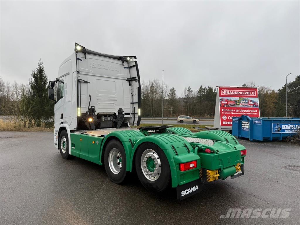 Scania R580 6x2 Truck Tractor Units