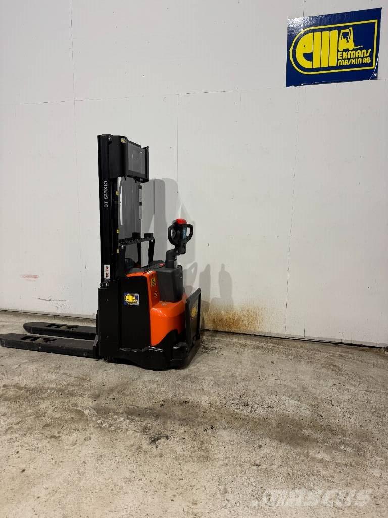 BT truck SWE 120 L Pedestrian stacker