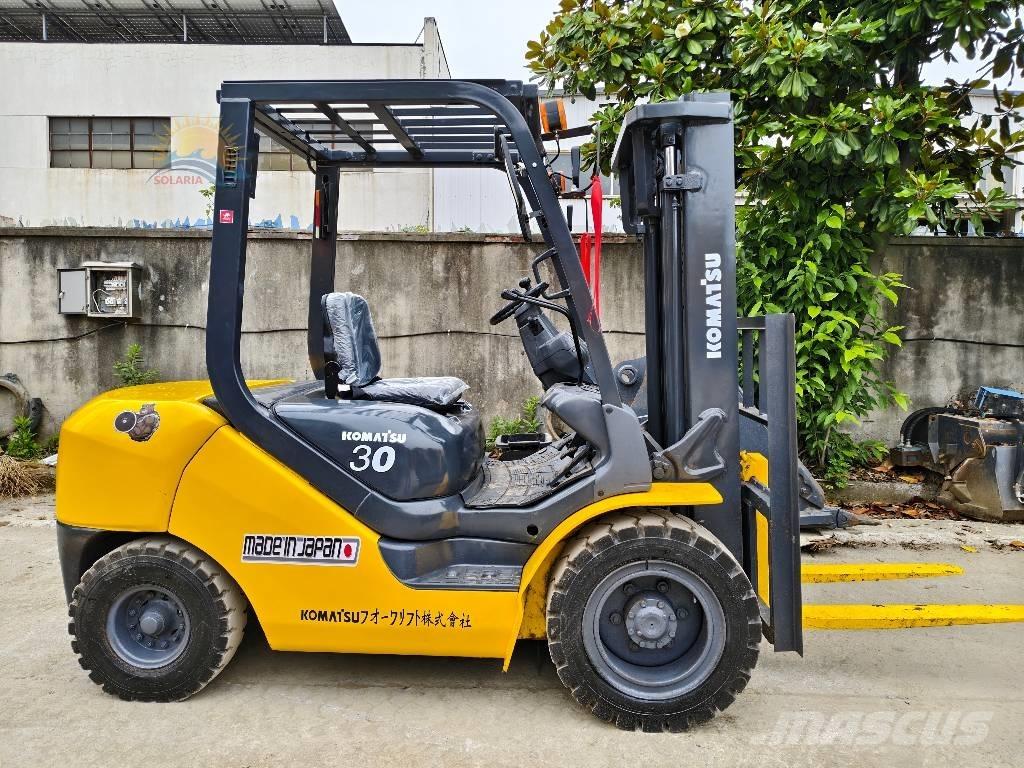 Komatsu FD 30 Diesel trucks