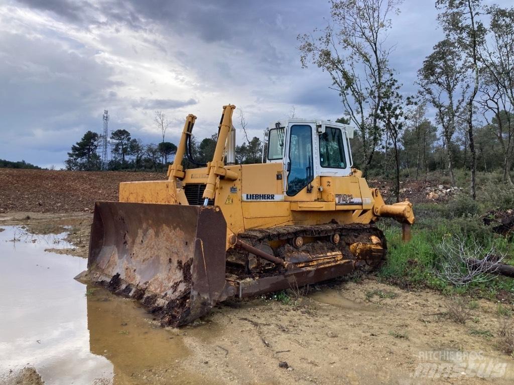 Liebherr PR 742 Crawler dozers