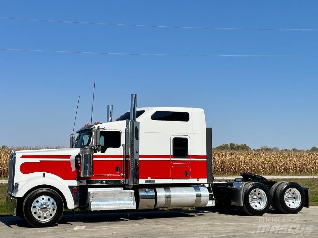 Kenworth W 900 Truck Tractor Units