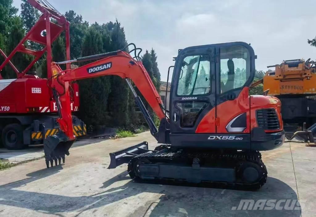 Doosan DH 55 Mini excavators < 7t