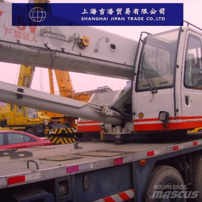 XCMG QY 25 All terrain cranes