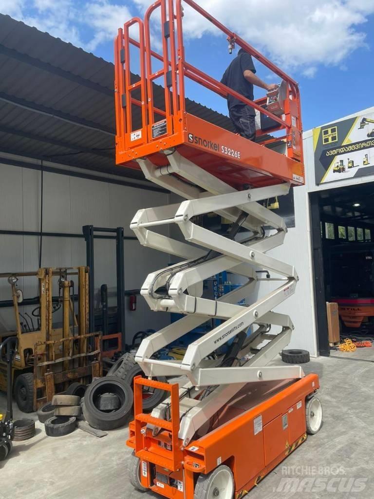 Snorkel S 3246 E Scissor lifts