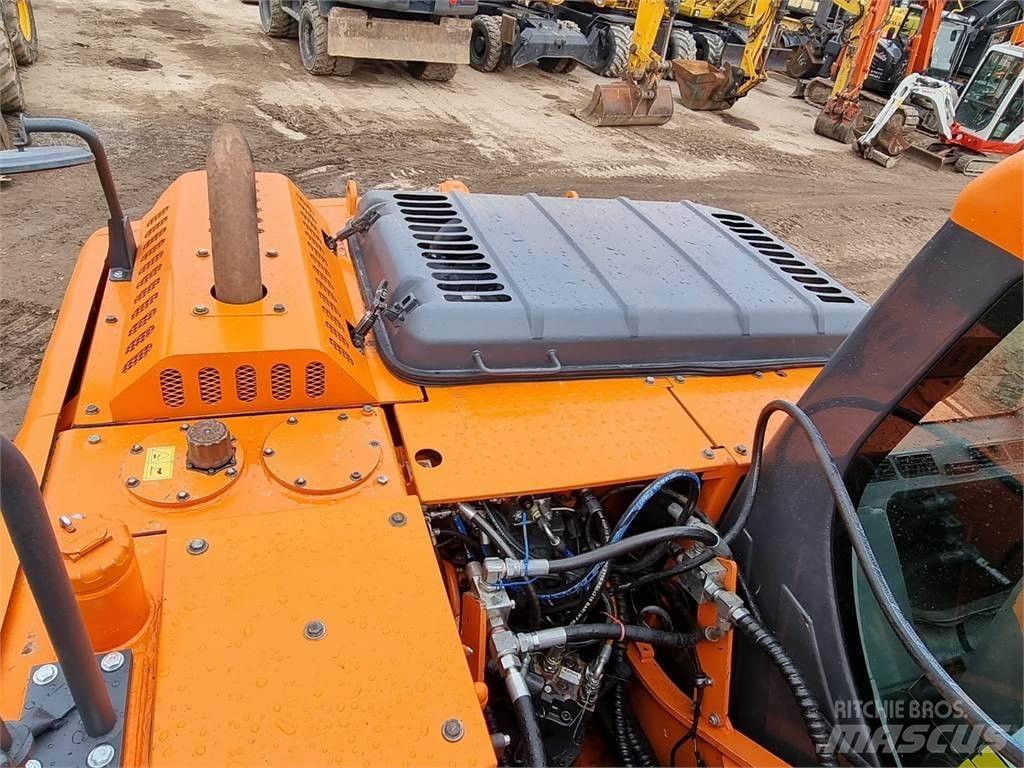 Doosan DX 140 LC-3 Crawler excavators