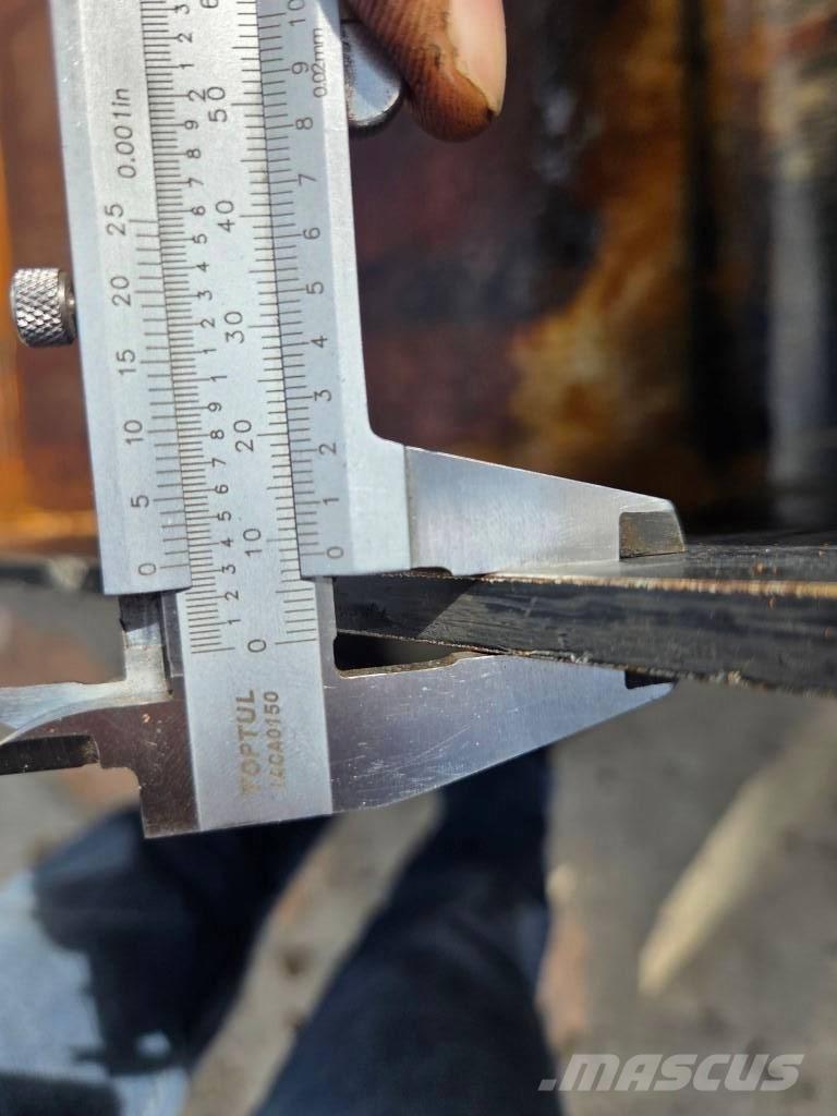 JLG 2450 / 2400 FEL`s  spares & accessories