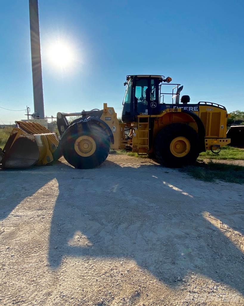 John Deere 844K Wheel loaders