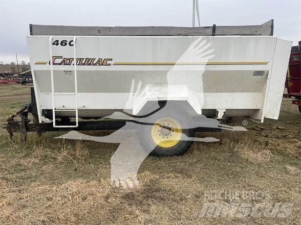  CATTLELAC 460 Mixer feeders