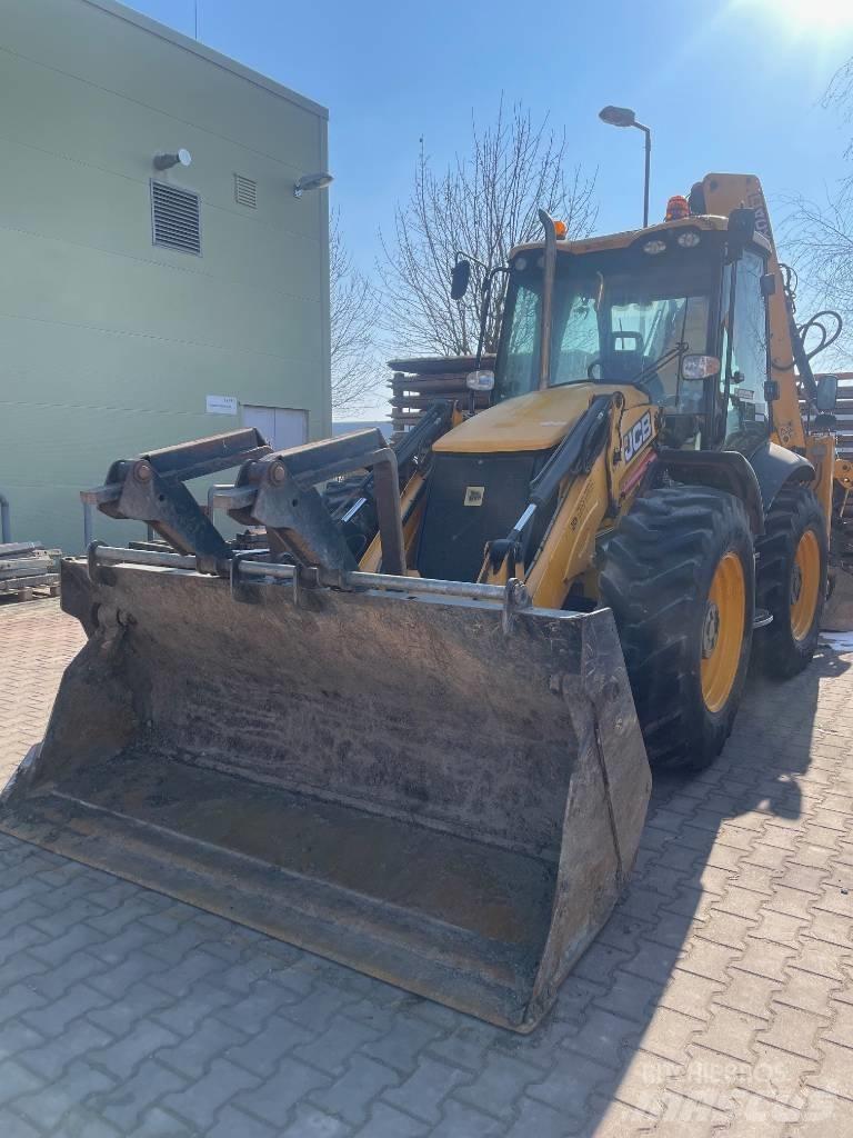 JCB 4 CX TLB's