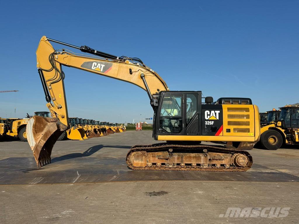 CAT 326FL Crawler excavators