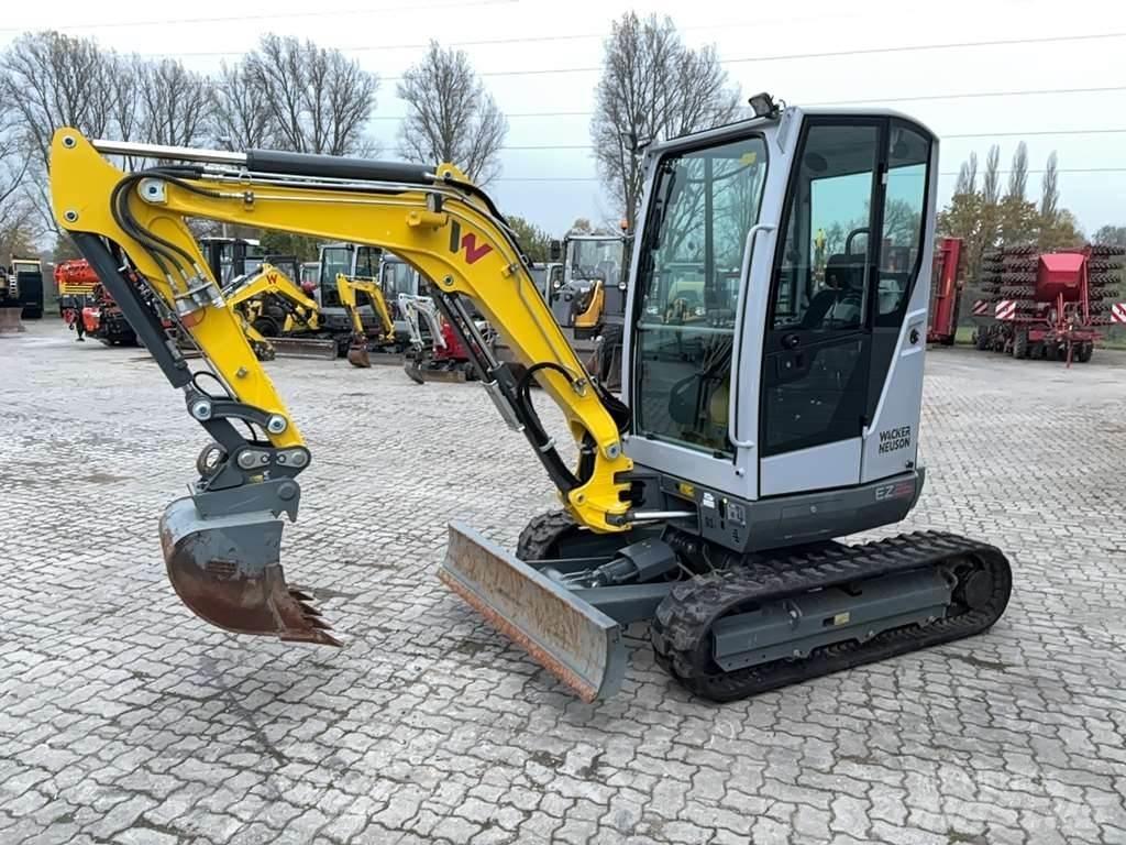 Wacker Neuson EZ26 Mini excavators < 7t