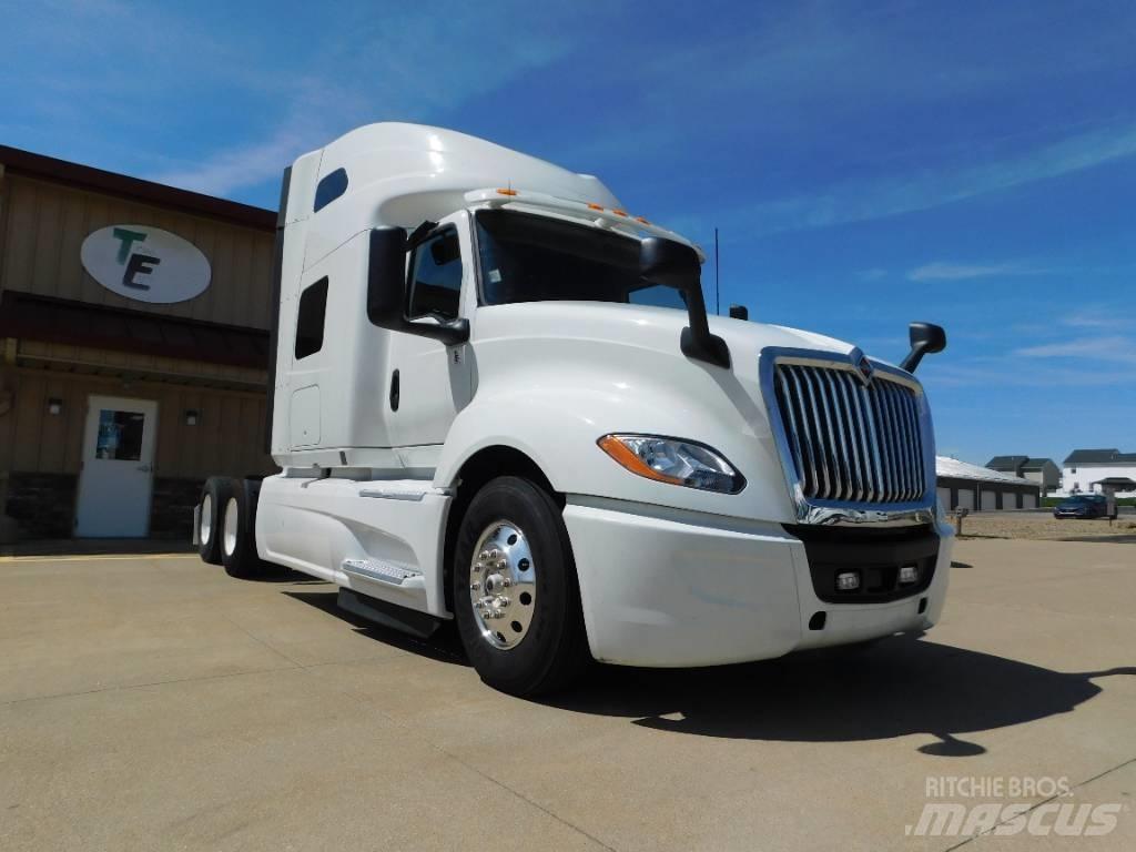 International LT 625 Truck Tractor Units