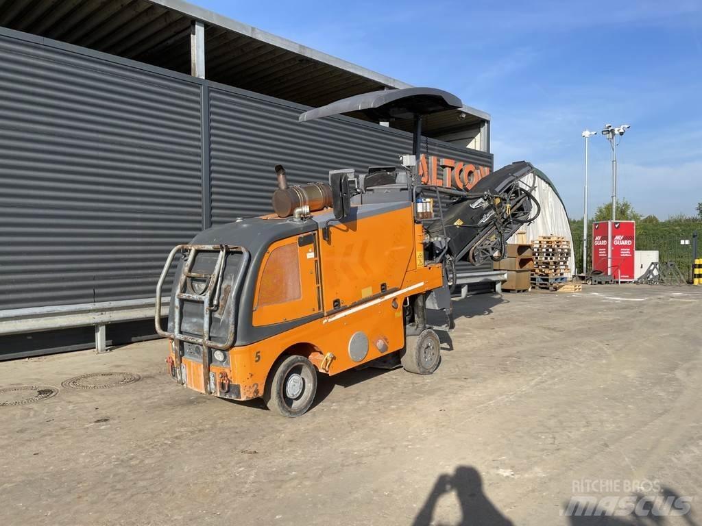 Wirtgen W 50 DC Asphalt cold milling machines