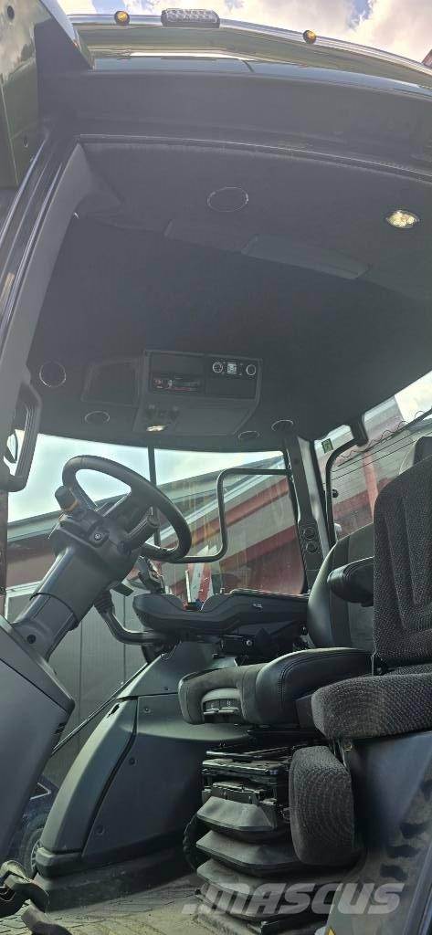 Valtra Q 285 Tractors
