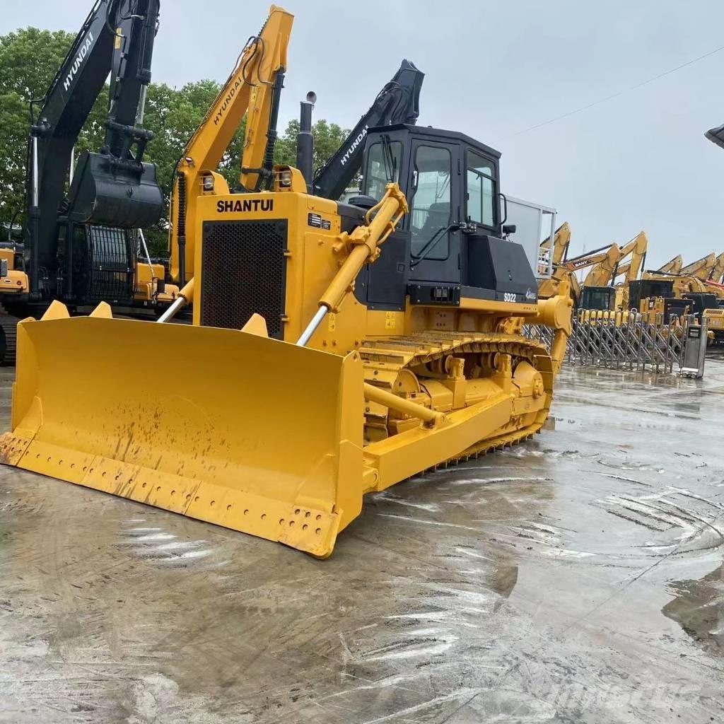 Shantui SD 22 Crawler dozers