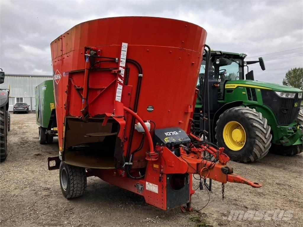 Kuhn Euromix I Mixer feeders