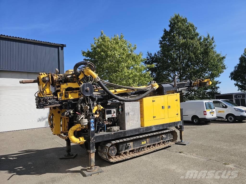 Conrad Boxer 200 Waterwell drill rigs