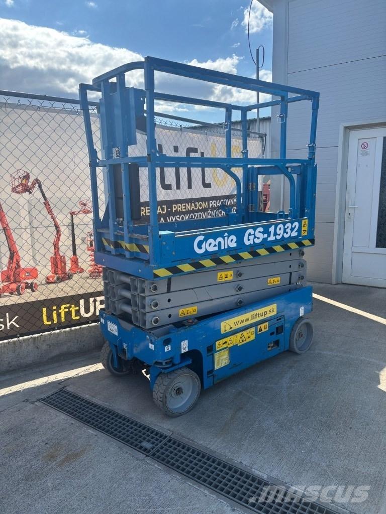 Genie GS 1932 Scissor lifts