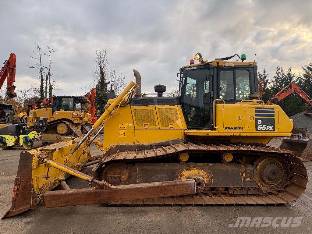 Komatsu D65PX-18 Crawler dozers