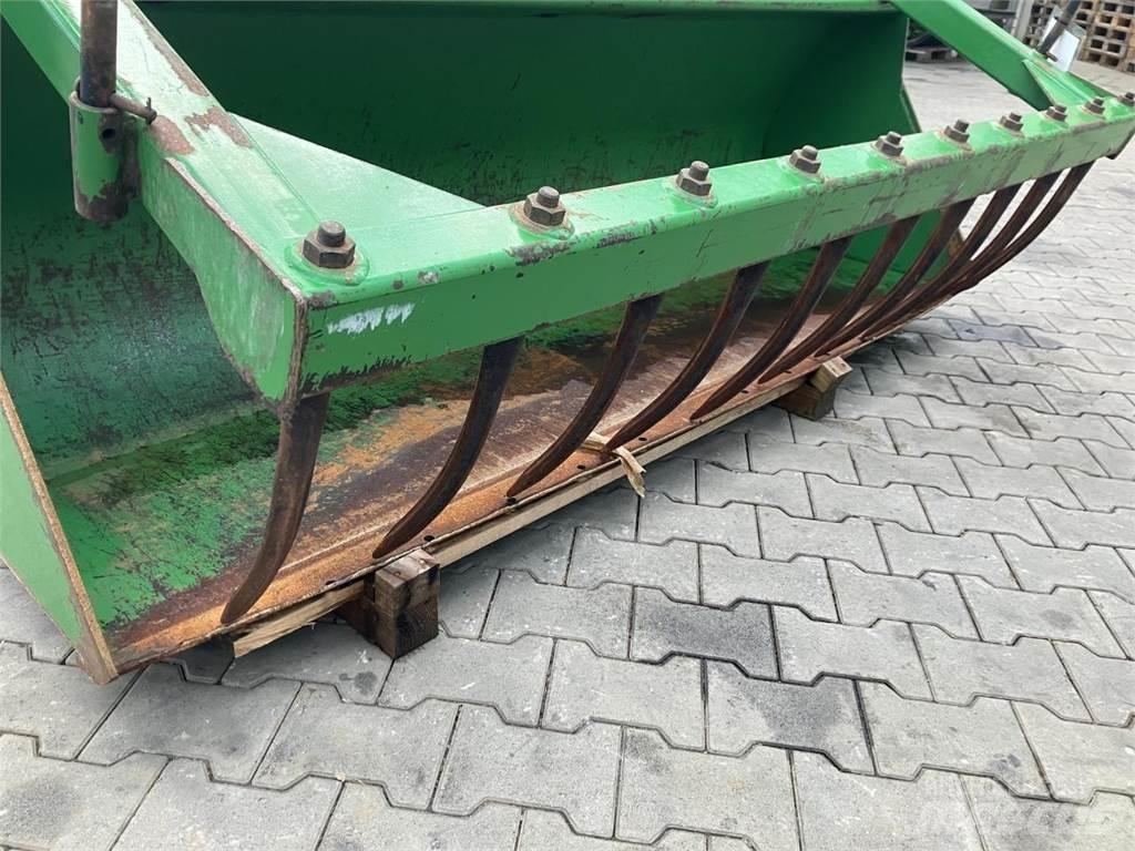 John Deere 2,20 m FEL`s  spares & accessories