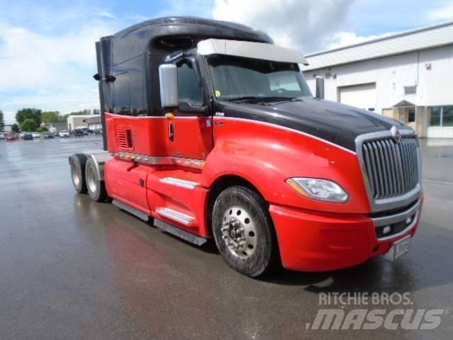 International LT625 Truck Tractor Units
