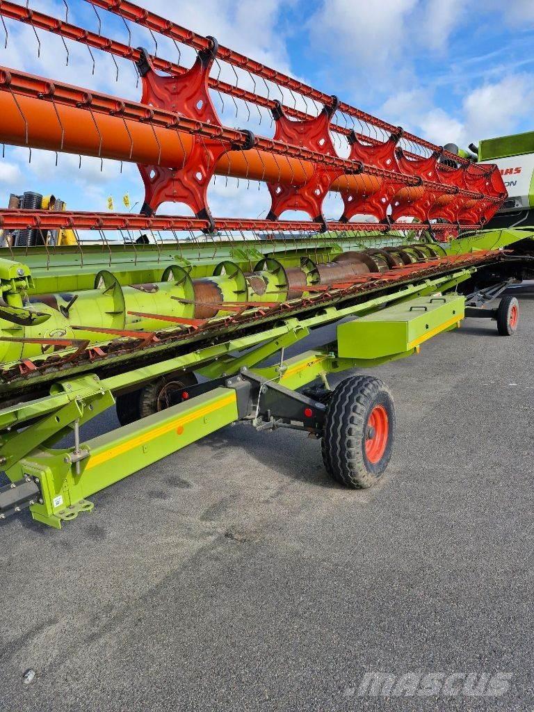 CLAAS Lexion 670 Combine harvesters