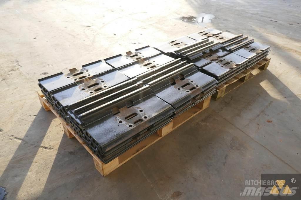 CAT 330 Trackshoes Chassis and suspension