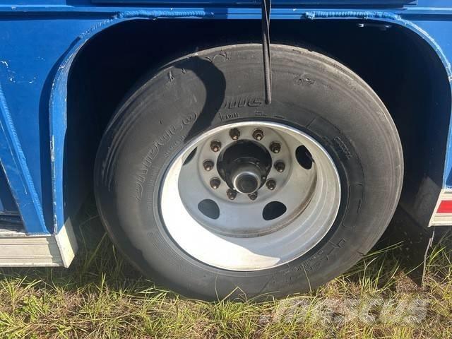 Mickey 16 Bay Beverage trailers