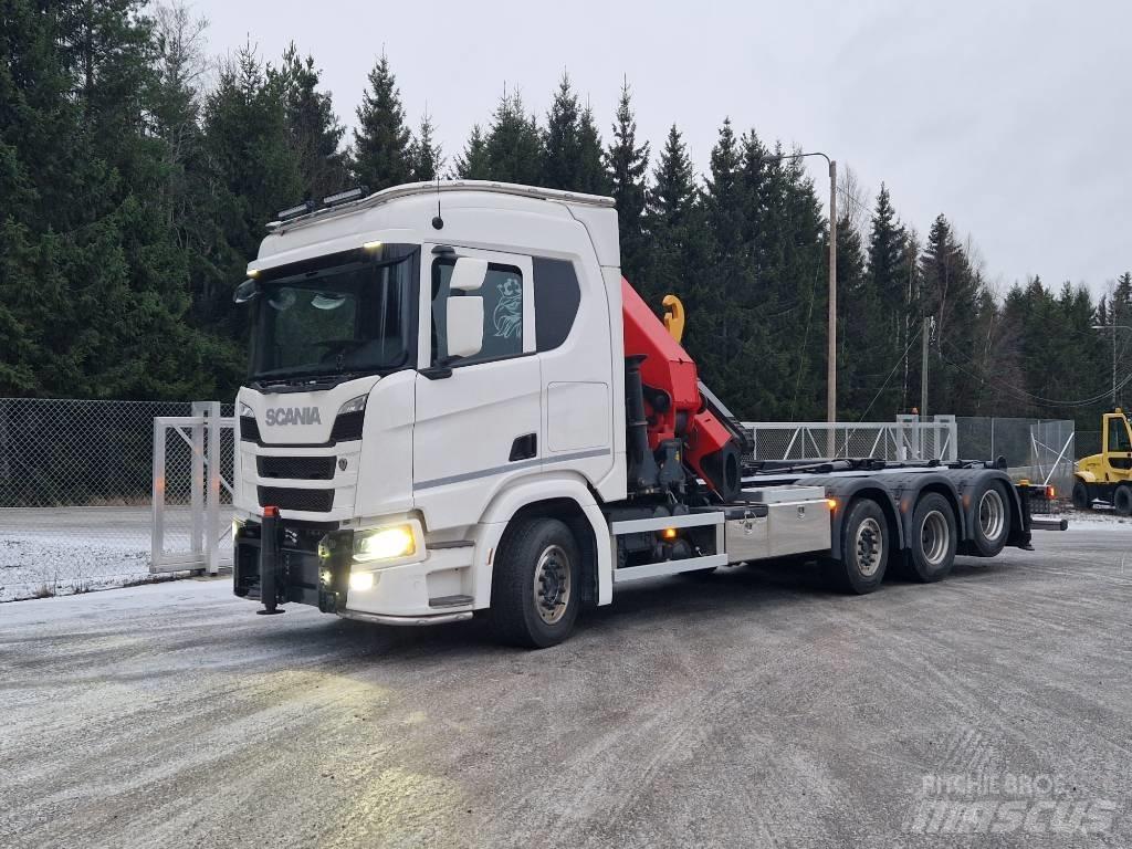 Scania R540 8x2 Crane trucks