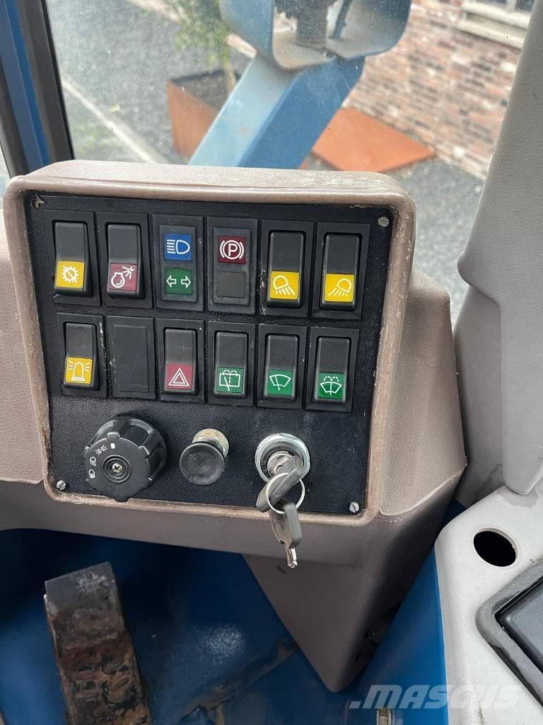 Fiat-Hitachi FR100 Wheel loaders