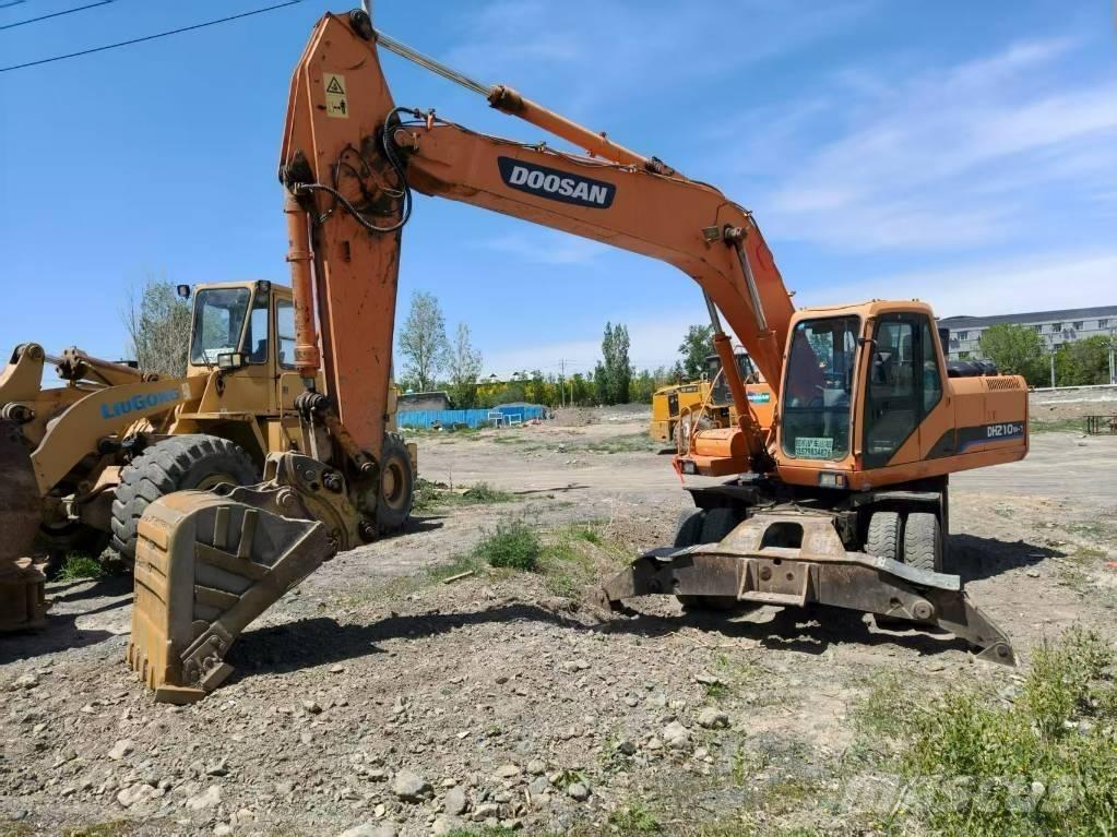 Doosan DH210W-7 Wheeled excavators