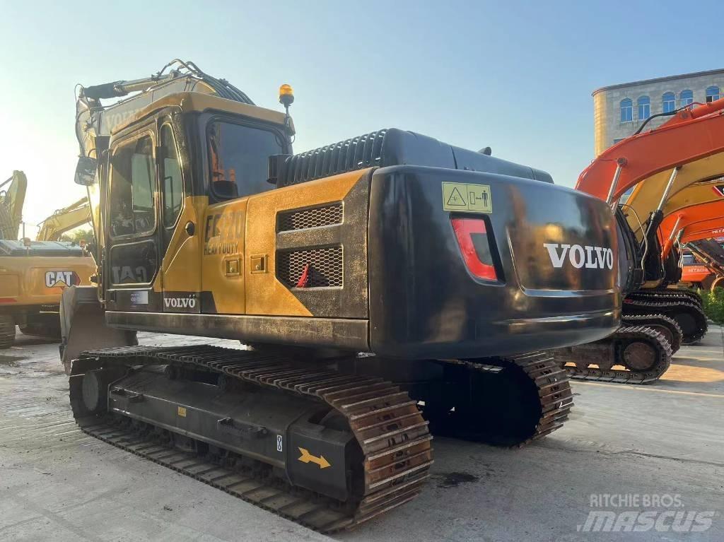 Volvo EC 220 D Crawler excavators