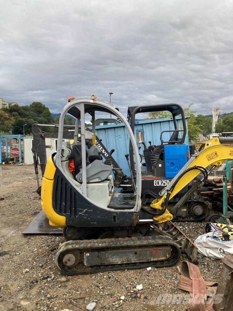 Neuson 2003 RD Mini excavators < 7t