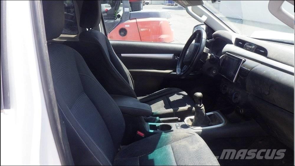 Toyota Hilux 4 Ldv/dropside