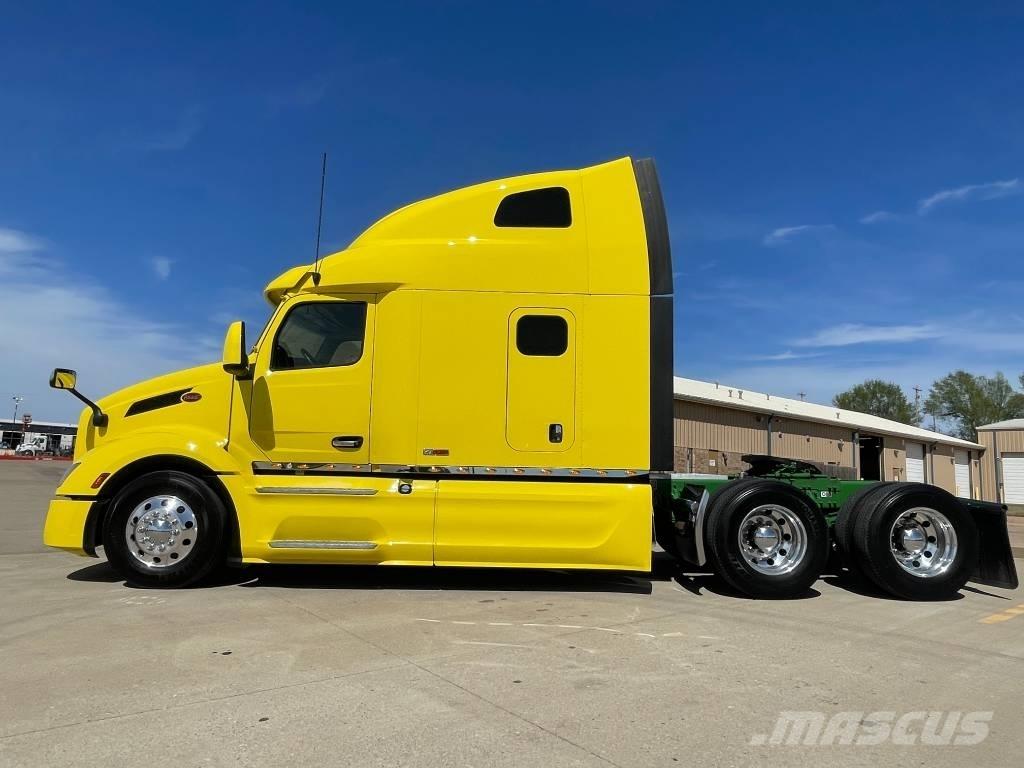 Peterbilt 579 Truck Tractor Units